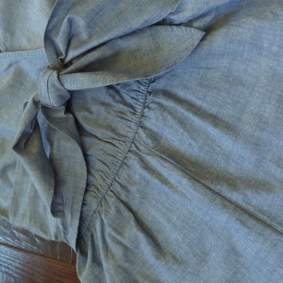 LOFT I Blue Chambray Lightweight Cotton Sleeveless Tie Front Shorts Romper, S - Picture 6 of 13